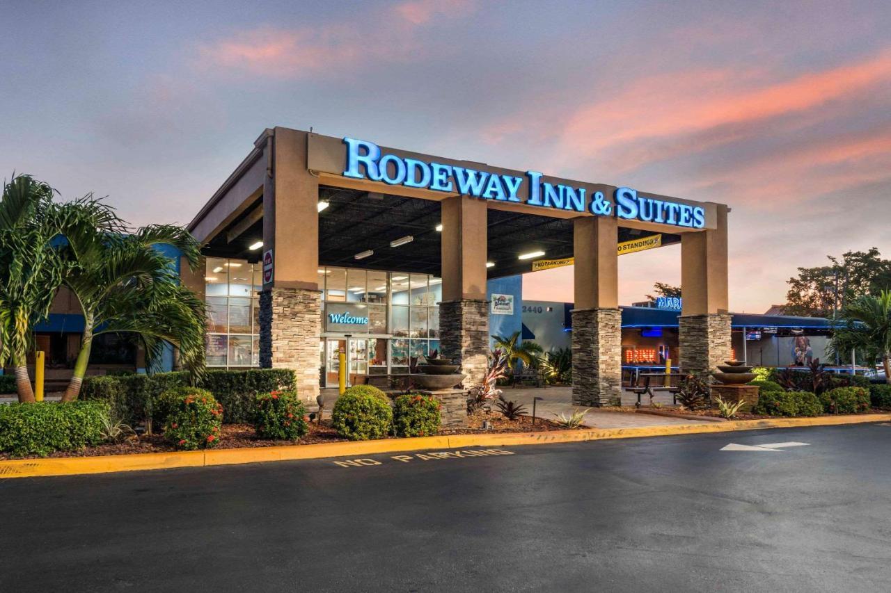 Rodeway Inn & Suites Fort Lauderdale Airport & Cruise Port Dania Beach Exterior photo