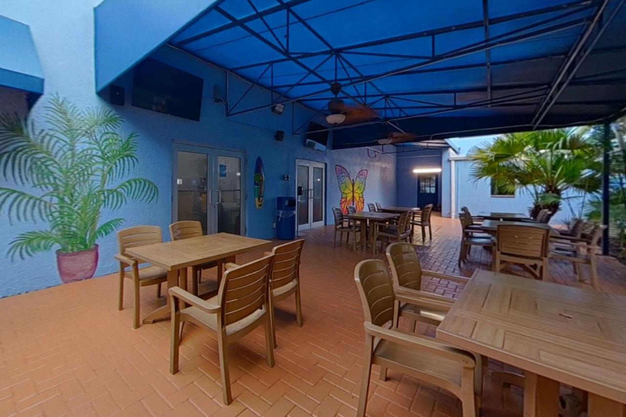 Rodeway Inn & Suites Fort Lauderdale Airport & Cruise Port Dania Beach Exterior photo