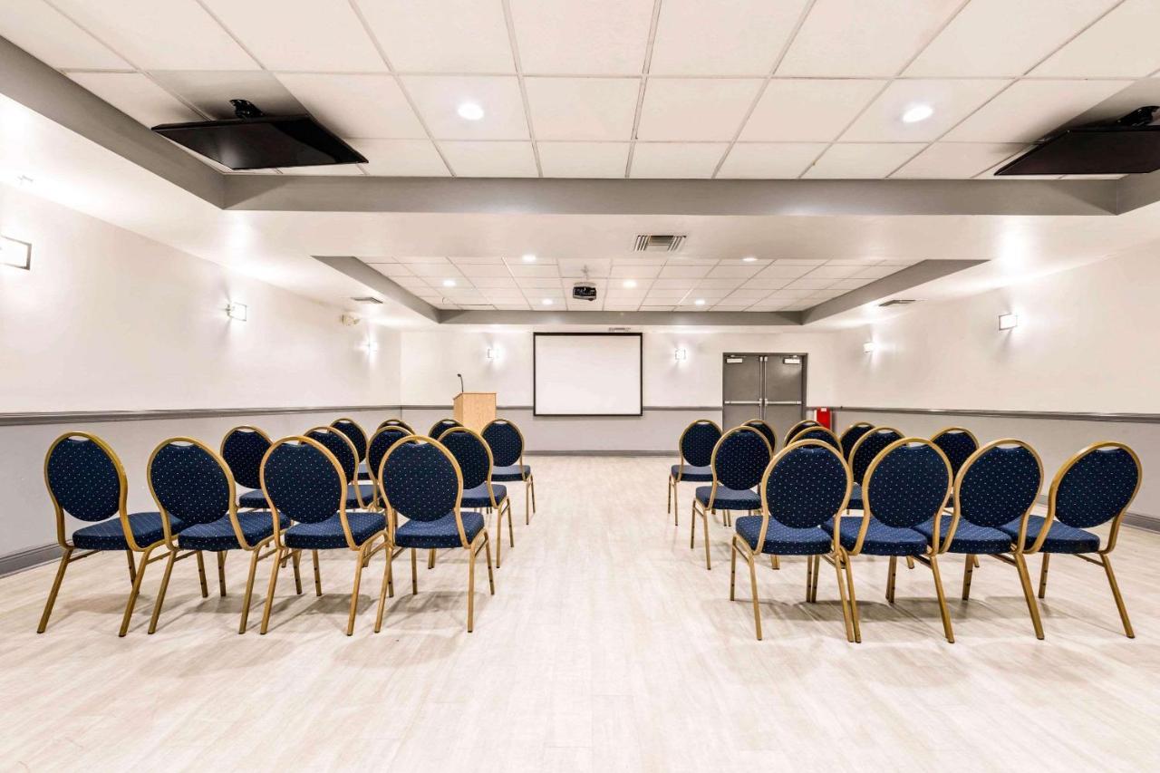 Rodeway Inn & Suites Fort Lauderdale Airport & Cruise Port Dania Beach Exterior photo